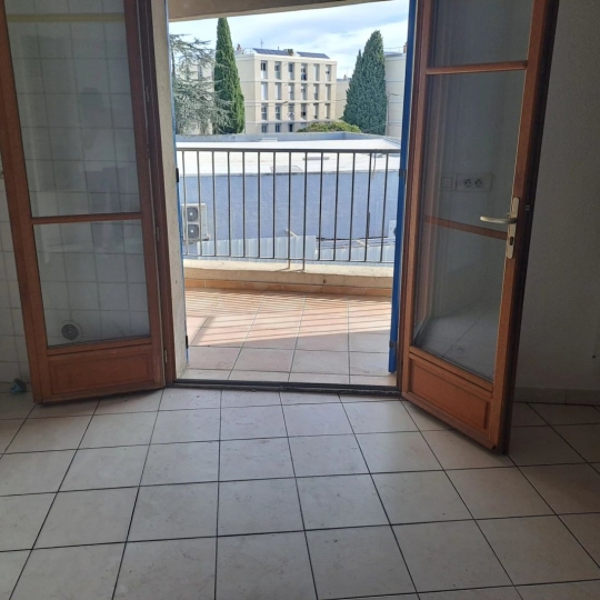  AGENCE TEMPLUM : Apartment | SORGUES (84700) | 42 m2 | 530 € 