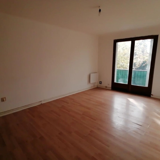  AGENCE TEMPLUM : Apartment | SORGUES (84700) | 50 m2 | 448 € 